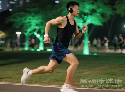 跑步会让小腿变粗？科学方法助你跑出纤细美腿